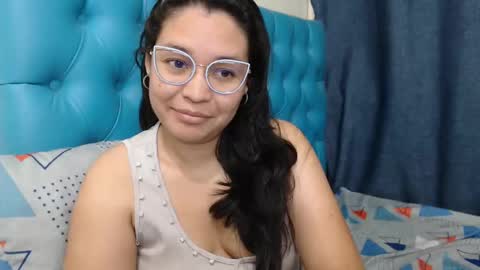 Vanessa online show from January 6, 2025, 11:42 pm