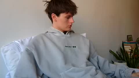 Cam online show from October 27, 2025, 7:07 pm