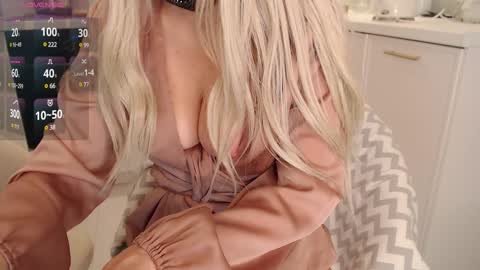 Snapshot of sensualberry chatting on December 20, 2024, 4:46 pm sensualberry online show from December 20, 2024, 4:46 pm