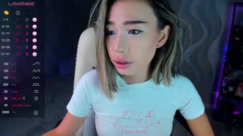 Snapshot of sensualily chatting on July 26, 2026, 2:46 pm Kiki online show from July 26, 2026, 2:46 pm