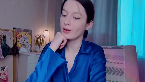 sensuallucy233 online show from May 21, 2026, 9:27 am
