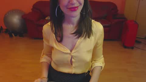 sensualmyra online show from January 18, 2025, 1:40 pm