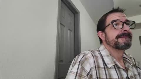 DoubleTrouble online show from February 3, 2026, 5:18 pm