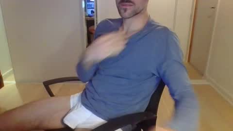 Snapshot of sensuasculine chatting on January 8, 2025, 8:16 am Matt online show from January 8, 2025, 8:16 am