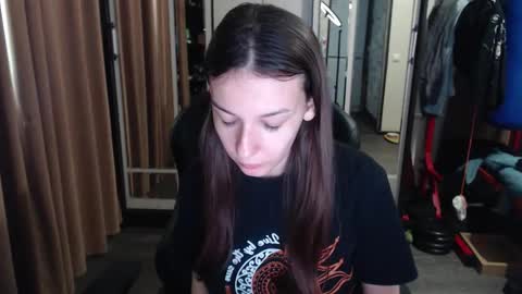 Snapshot of senxual__ chatting on September 24, 2025, 7:23 am senxual__ online show from September 24, 2025, 7:23 am