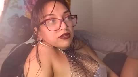 sequoia8888 online show from February 18, 2026, 5:03 am