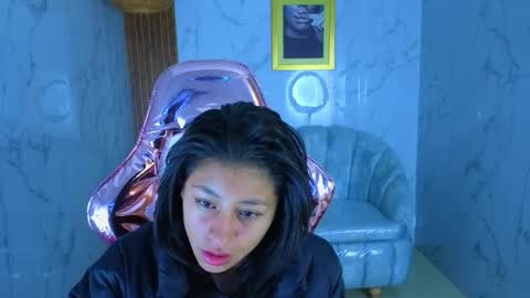 serabella_s online show from February 3, 2026, 12:43 pm