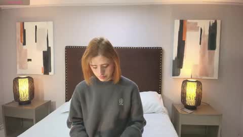 Snapshot of seraphine_star chatting on October 2, 2025, 3:24 am Seraphine star online show from October 2, 2025, 3:24 am