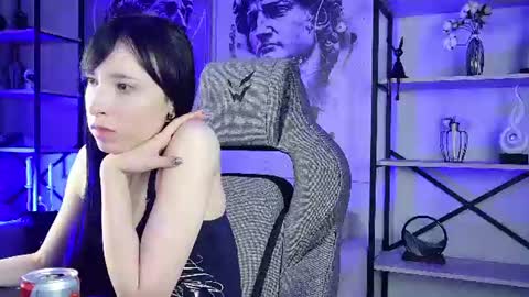 Sera online show from July 28, 2026, 7:39 pm