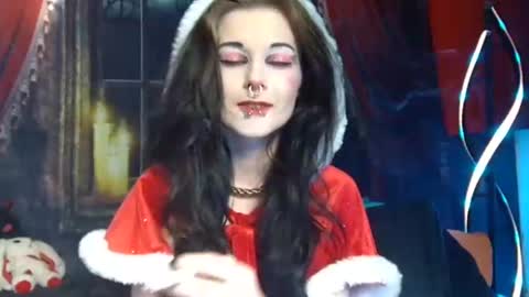 Seraphin Munster online show from December 19, 2024, 7:07 pm