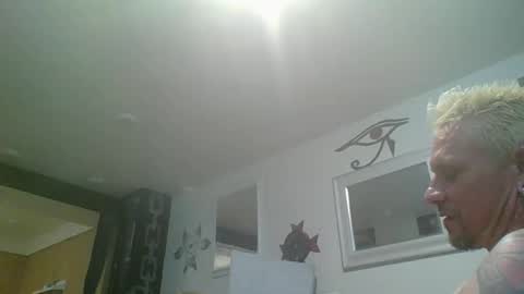 Snapshot of seraphyx33 chatting on September 18, 2025, 11:29 pm seraphyx33 online show from September 18, 2025, 11:29 pm