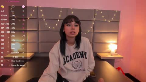 Seren  Follow me online show from February 27, 2025, 2:21 am