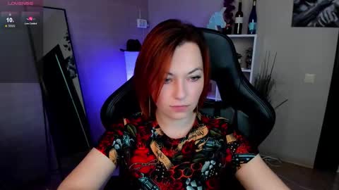 Serena online show from September 9, 2025, 8:47 am