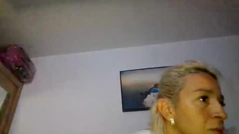 serenanyxon online show from June 9, 2026, 8:20 pm