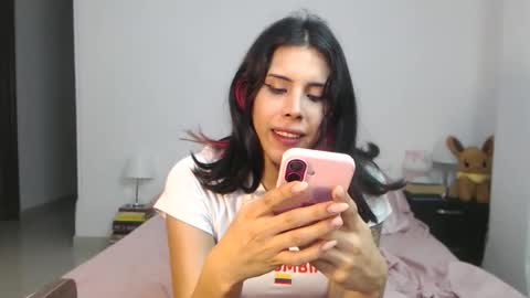 Snapshot of serenaroussee chatting on May 14, 2026, 5:25 am sararoussee online show from May 14, 2026, 5:25 am