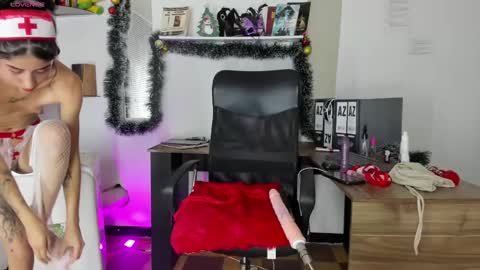 Snapshot of serenasmit chatting on December 20, 2024, 1:36 am serenasmit online show from December 20, 2024, 1:36 am