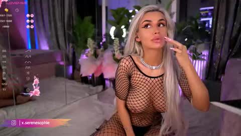 Serene Sophiex online show from March 4, 2025, 9:00 pm