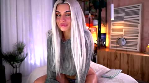 Serene Sophiex online show from February 2, 2026, 9:02 pm