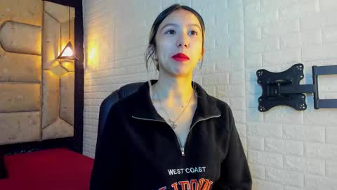 Serene online show from March 17, 2026, 12:41 pm