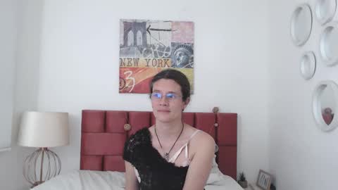 sereneclarks_ online show from January 7, 2025, 12:55 am