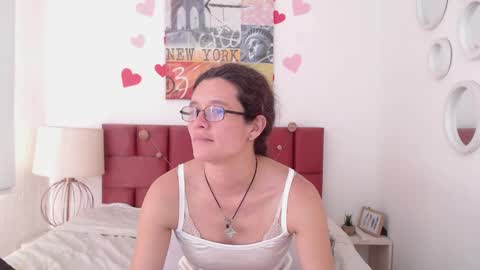 sereneclarks_ online show from March 8, 2025, 6:16 pm