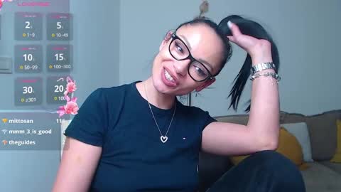 Snapshot of serenesophi chatting on February 17, 2025, 3:58 am SereneSophi online show from February 17, 2025, 3:58 am