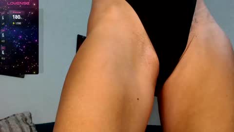 serenexx  your MILF online show from December 8, 2024, 6:43 am