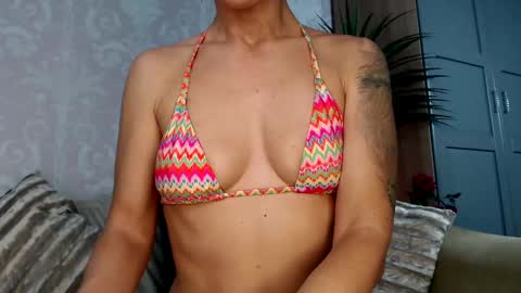 serenexx  your MILF online show from January 19, 2025, 1:22 pm