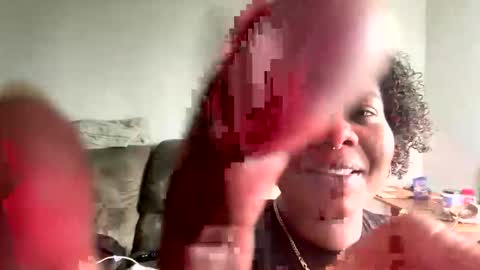 serenity_dayze online show from May 8, 2026, 10:59 pm