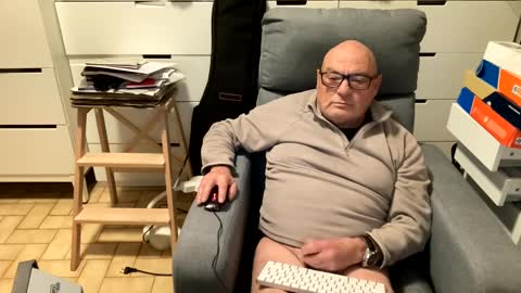 serge8413 online show from January 24, 2025, 11:12 pm