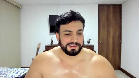 Snapshot of sergeii_r chatting on November 7, 2025, 11:16 pm SERGEII R online show from November 7, 2025, 11:16 pm