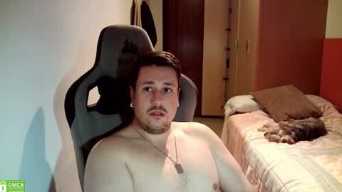 Pollos online show from October 12, 2025, 8:19 pm