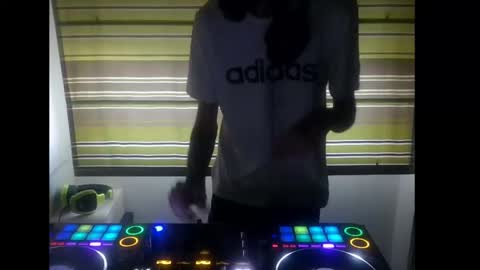 Dj Notorious aka bionik hand online show from September 16, 2025, 6:09 pm