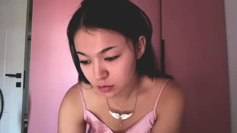 Snapshot of serinafaw chatting on July 26, 2026, 7:59 am Mira online show from July 26, 2026, 7:59 am