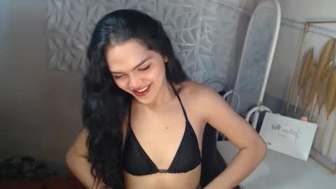 Bella online show from June 10, 2026, 6:12 am