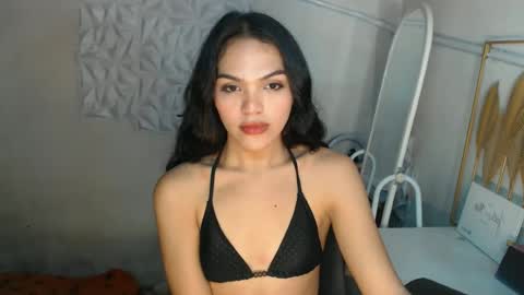 Bella online show from June 28, 2026, 12:22 pm