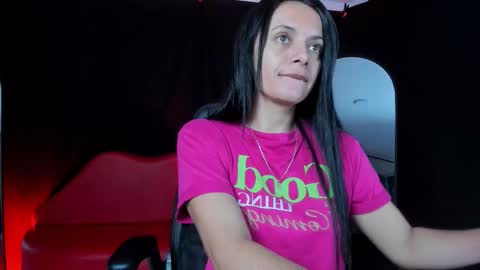 LUCERO online show from December 20, 2025, 5:14 am