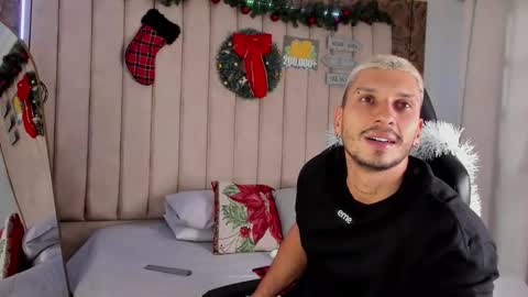 Snapshot of seth_vega_ chatting on December 21, 2024, 8:10 pm HEY IM SETH online show from December 21, 2024, 8:10 pm