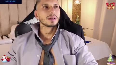 Snapshot of seth_vega_ chatting on December 24, 2024, 2:32 am HEY IM SETH online show from December 24, 2024, 2:32 am