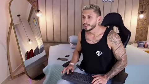 Snapshot of seth_vega_ chatting on January 9, 2025, 5:54 pm HEY IM SETH online show from January 9, 2025, 5:54 pm