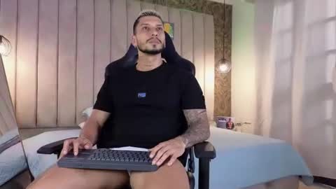 Snapshot of seth_vega_ chatting on January 10, 2025, 9:31 pm HEY IM SETH online show from January 10, 2025, 9:31 pm