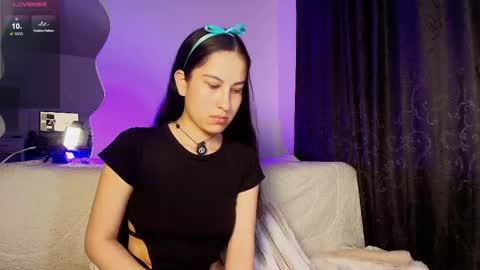 Setsuna  online show from September 17, 2025, 9:22 am