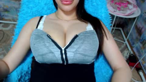 seu_cute online show from September 23, 2025, 6:22 pm