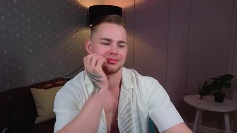 Snapshot of sevans14 chatting on September 29, 2025, 4:34 pm SevanS14 online show from September 29, 2025, 4:34 pm