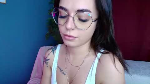 seven_sinsss online show from June 16, 2026, 4:15 am
