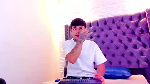 seven_turner online show from February 9, 2026, 4:38 am