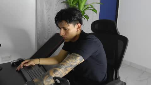 Snapshot of sex_love_sweat chatting on May 24, 2026, 2:49 am sex_love_sweat online show from May 24, 2026, 2:49 am
