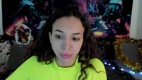 Leyila Johnnyn online show from December 30, 2024, 3:35 pm