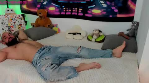 Leyila Johnnyn online show from February 19, 2025, 12:44 pm