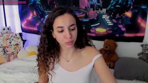 Leyila Johnnyn online show from February 26, 2025, 11:59 pm